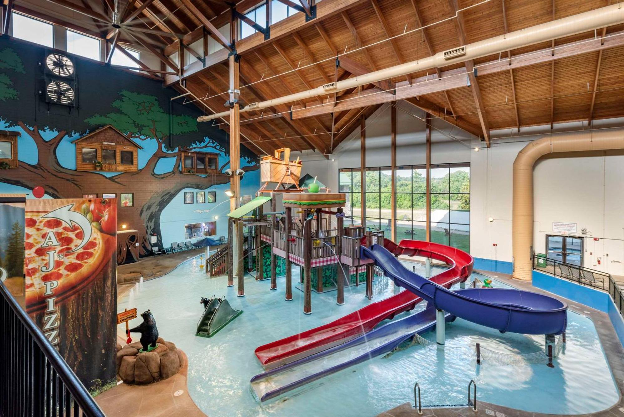 Three Bears Resort Waterpark Near Tomah Ascend Collection Warrens Exterior foto