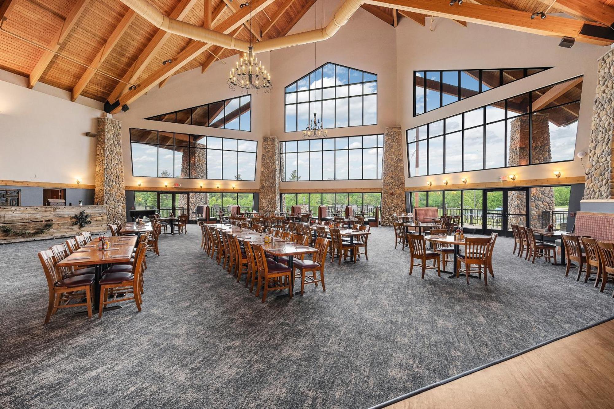 Three Bears Resort Waterpark Near Tomah Ascend Collection Warrens Exterior foto
